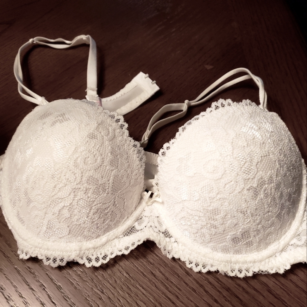 Triumph 36 a bra and new slip